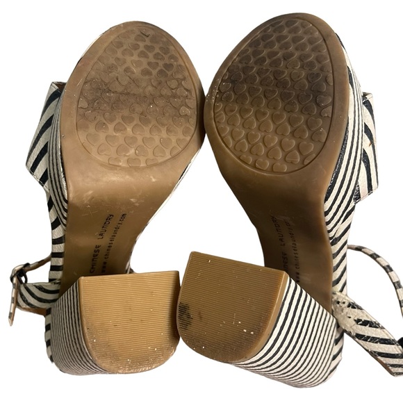 CHINESE LAUNDRY stripped platform heels - Picture 6 of 7